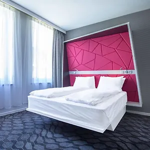 Magic Xhibition - Self-service-hotel Norway